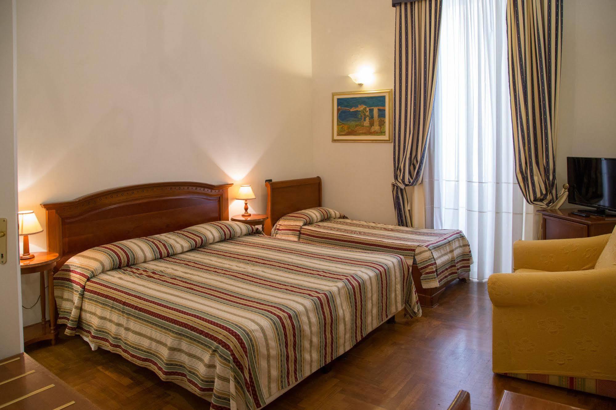 Acropoli Allotjament i esmorzar 3*